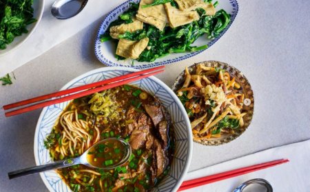 How to Get Into Wenwen — And Exactly What to Order at NYC’s Hottest Taiwanese Spot