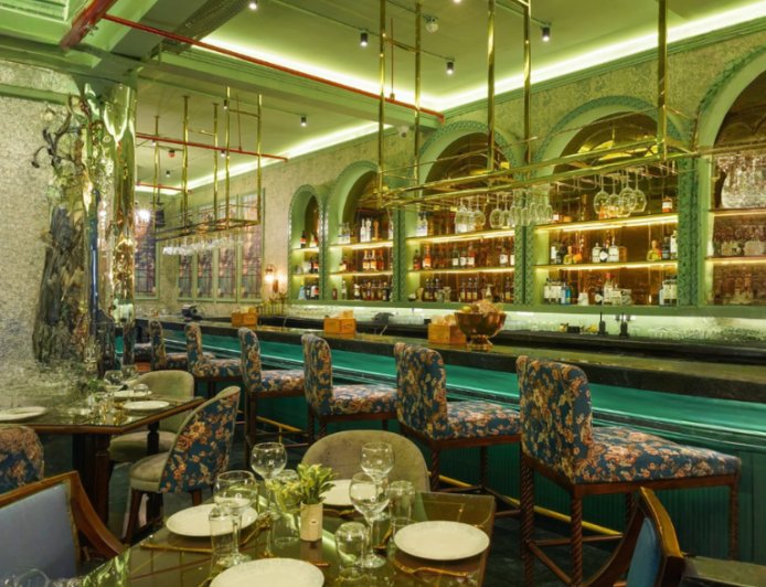 Cedar Club House, Janpath: A Sophisticated Culinary Escape in the Heart of Delhi